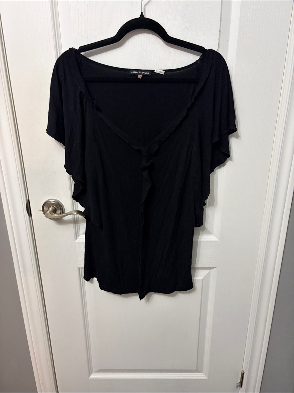 Cable & Gauge Black Ruffle-Front Flutter Sleeve Top